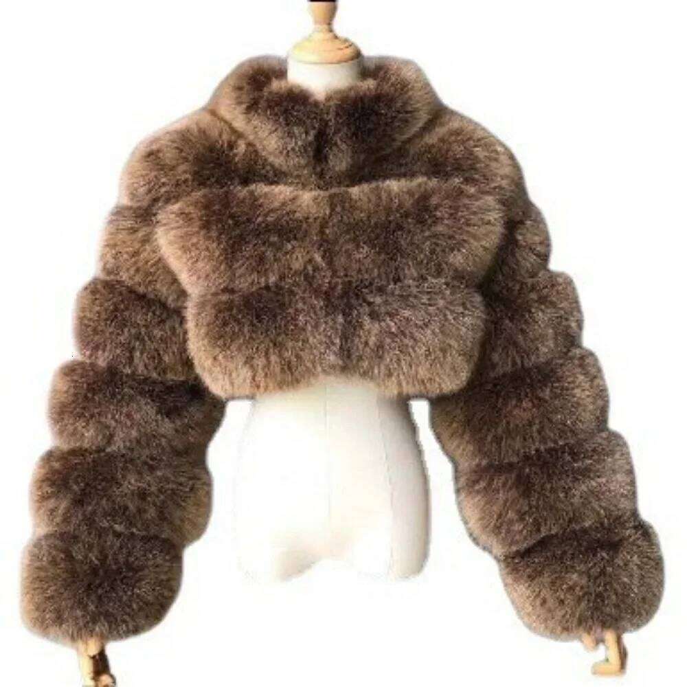 S-8XL Winter Warm Loose Fluffy Plush Jacket Women Striped Faux Fur Soft Veet Coat Ladies Long Sleeves Thick Short Overcoat