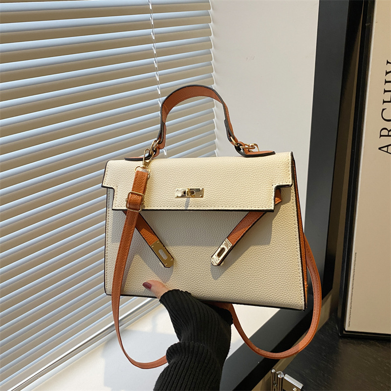 Top brand high-quality new free designer bag new color blocked simple Korean texture fashionable single shoulder slanted handbag trend new free design