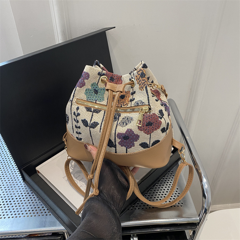 designer Trendy Women's Bags 2025 New Fashion Ethnic Style Bucket Bag Casual Texture Commuter Shoulder Crossbody Bag