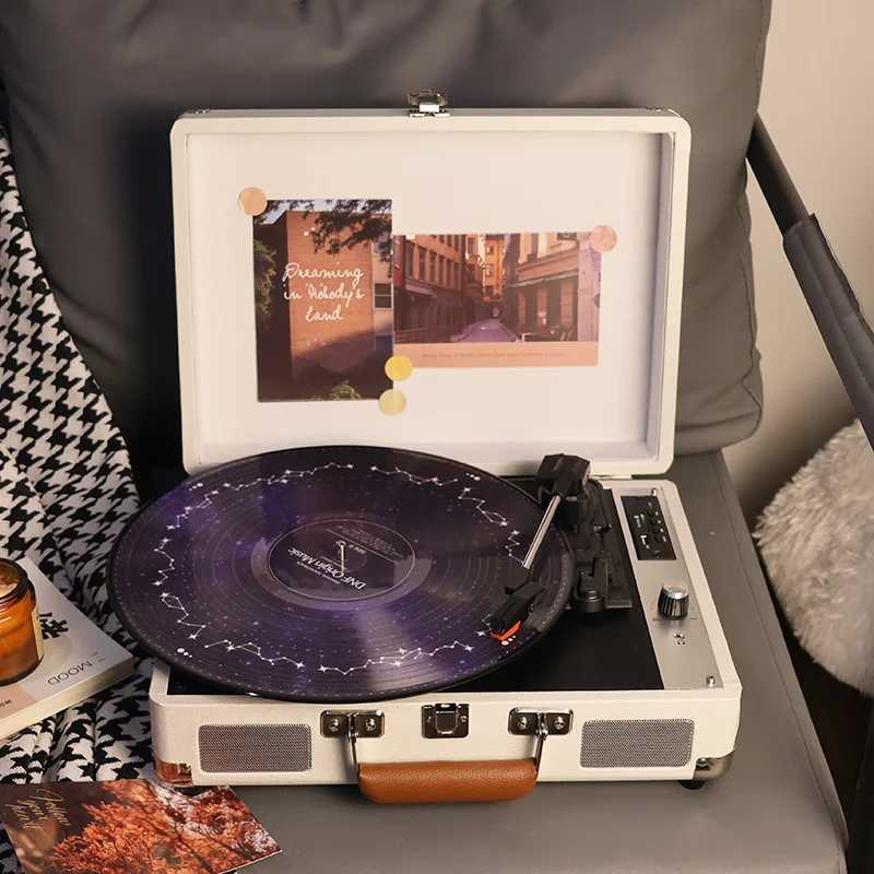 All in One Vinyl Record Player Retro Multifunctional Bluetooth Speakers European Living Room Ornaments Portable Birthday Gift R251107 L251203