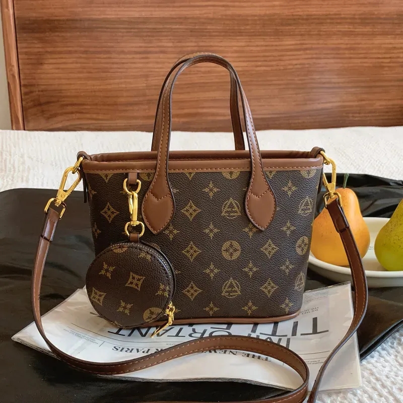 Designer Bag Women's Multi-Function Bucket Bag with Faux Pearl Chain, Large Capacity Crossbody Shoulder Bag, Includes Cosmetic Pouch & Wallet