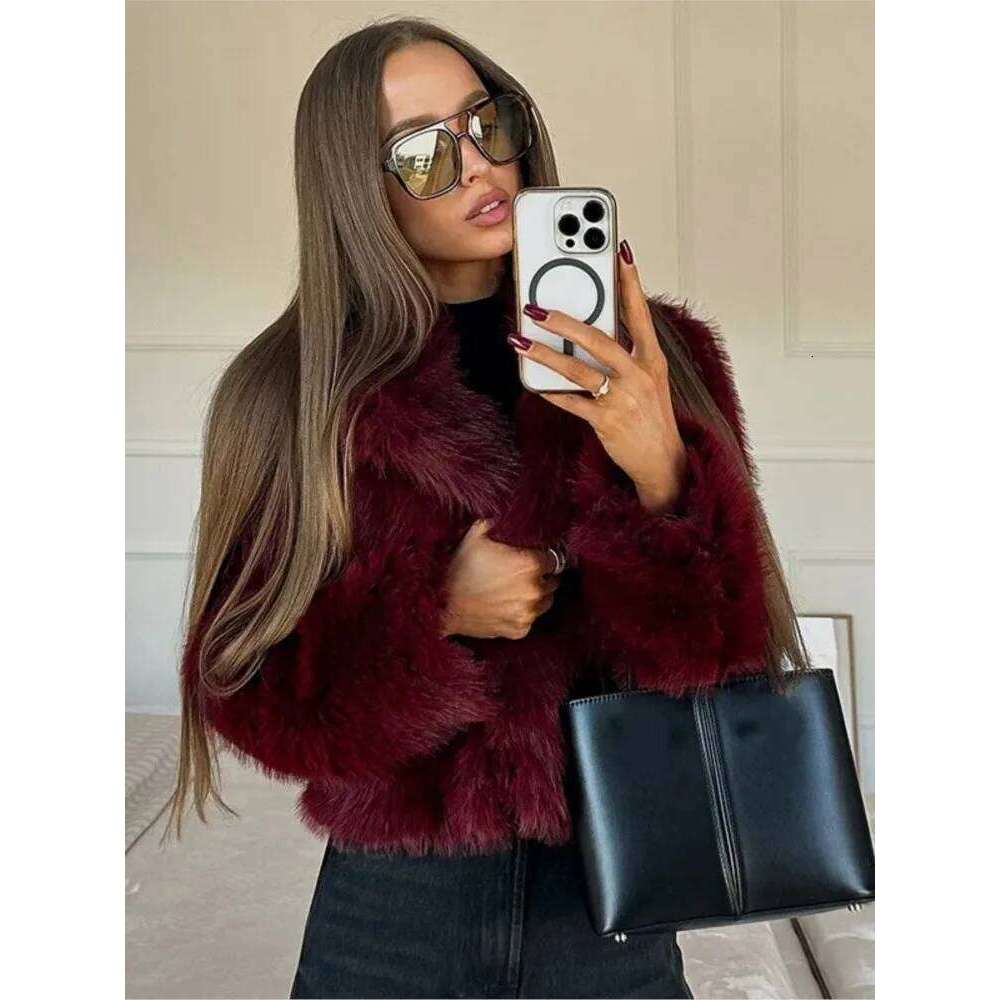 Retro Bury Short Warm Coat Women Fashion Elegant Solid Color Loose Lapel Long Sleeves Faux Fur Jacket New High Street Coats
