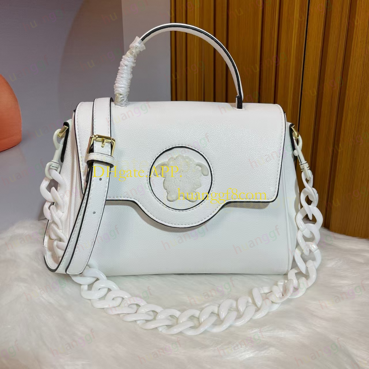 Designer Handbag Womens Trend Versatile Dia Grid Lock Chain Fashion One Shoulder Crossbody Small Square Bag Woman Gray 2e