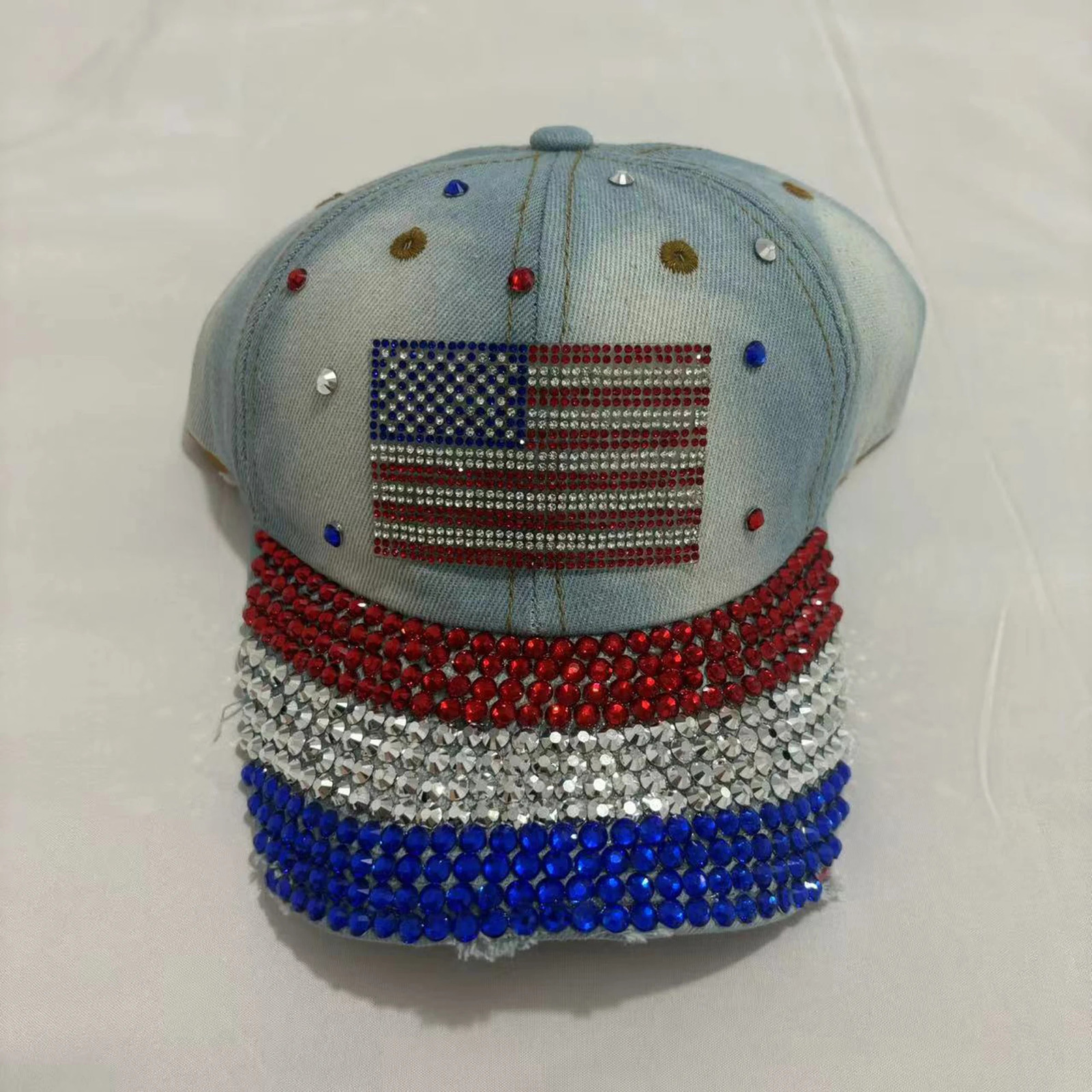 American Flag Embroidered Patriotic Baseball Cap for Women with Rhinestone Detail and Sun Protection 250603