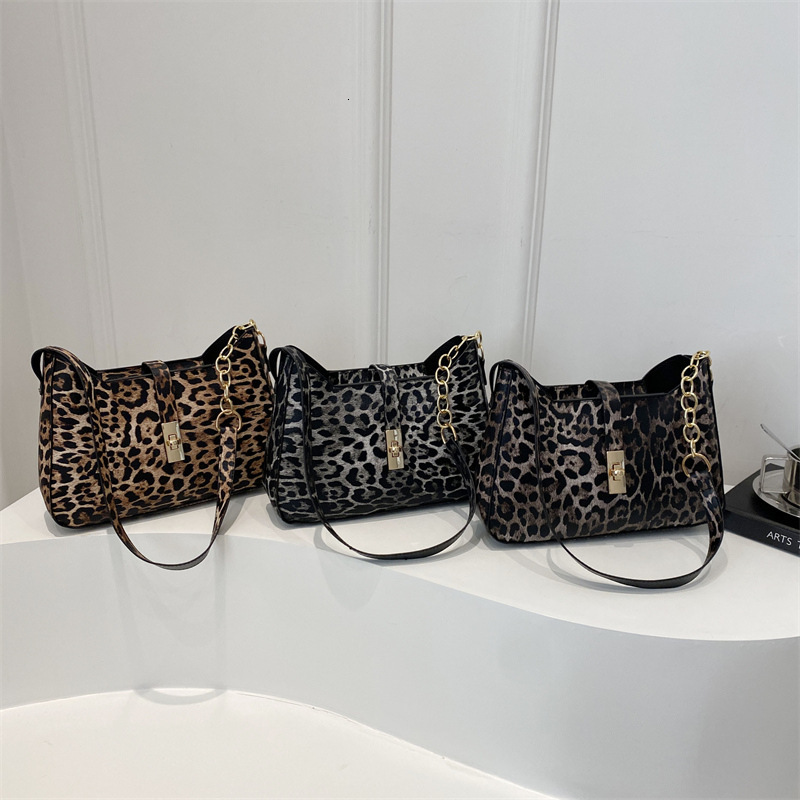 designer Casual Leopard Print Bag for Women 2025 New Fashion Simple Style Trendy Shoulder Underarm Bag Niche Design Crossbody Bag