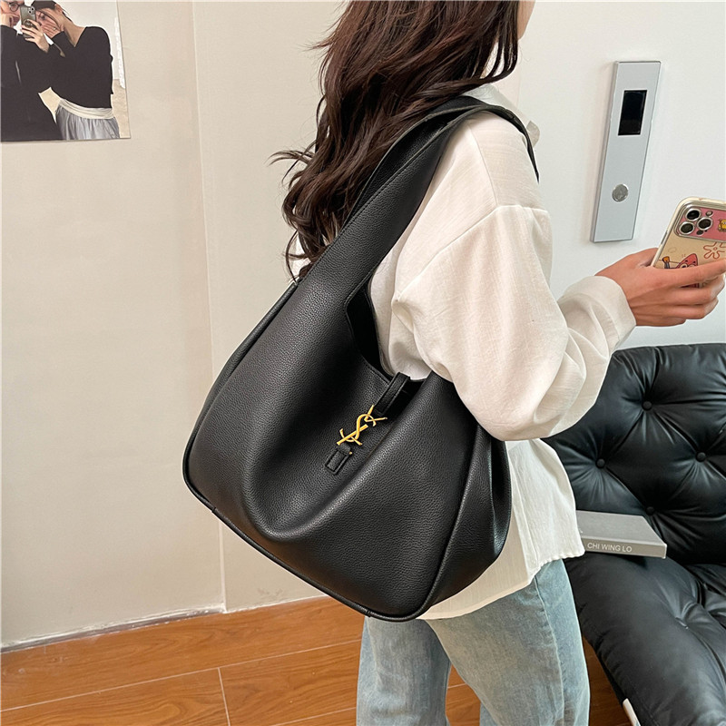 2025 New Spring Bea Shopping Bag Hobo Bag Insert-Type Buckle Large-Capacity Mommy Tote Bag for Women bags