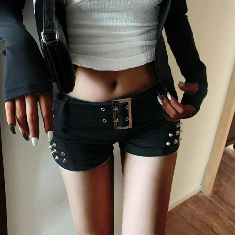 Female American Low Waist Night Club Jeans Girls Fashion Metal Rivet Decoration Harajuku Pants Women Sexy Black Y2k Shorts 250604