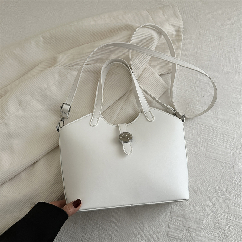 designer Spring New Stylish Bucket Bag 2025 Fashion Trend Niche Design Casual Texture Women's Shoulder Crossbody Bag