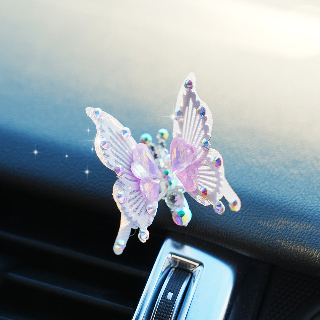 Crystal Sequins Flying Butterfly Car Vent Clip Glitter Car Interior Accessories Women Cute Glitter Dashboard Decoration