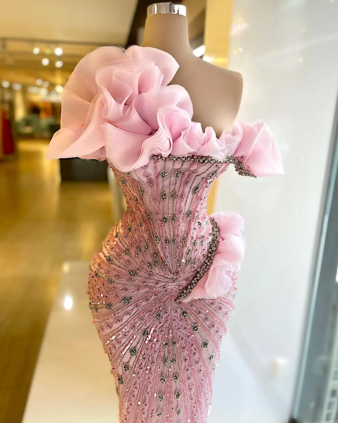 Pink Sheath Prom Dresses 2025 Ruffles Crystals Sequined Evening Formal Party Second Birthday Engagement Gowns Plus Size Dress For Special Occasions