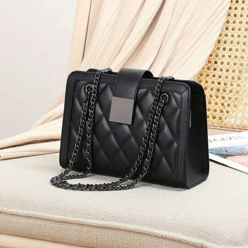New High-End Fashion Crossbody Chain Versatile Single Shoulder Armpit Bag Women's 100% Genuine Leather 2025/06/05