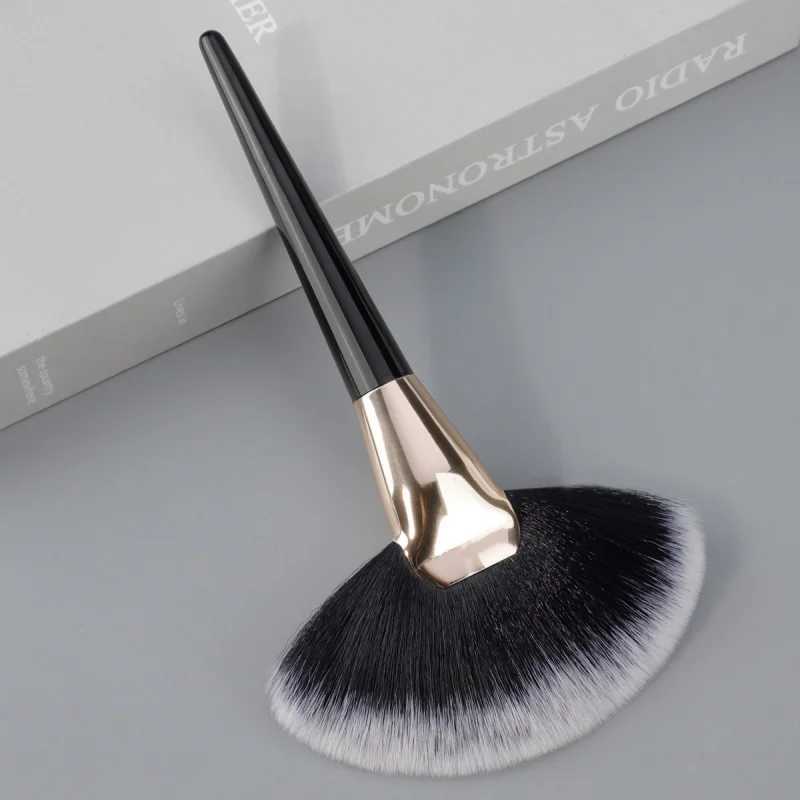 New Large Fan Brush Highlighter Brush Face Powder Brush Face Brightening Brush Soft Bristle Brush Flame MakeupW250605