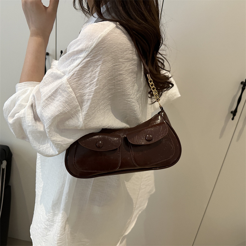 designer Vintage Commuter Underarm Bag for Women 2025 New Fashion Casual Double Pocket Leather Shoulder Bag Niche Stylish Handbag