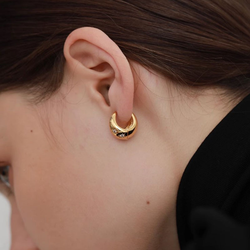 New Arrival French Inspired Retro Metal Earrings with Zirconia Circles and Drops for Women