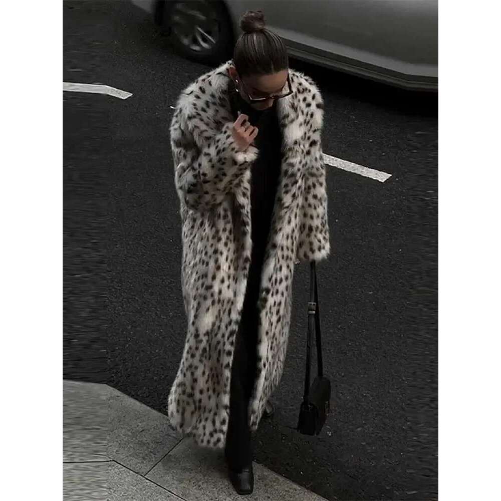Street Thicken Fur Coat Women Fashion Faux Fox Long Sleeve Loose Female Jackets 2025 Winter Warm Open Short Lady Coats
