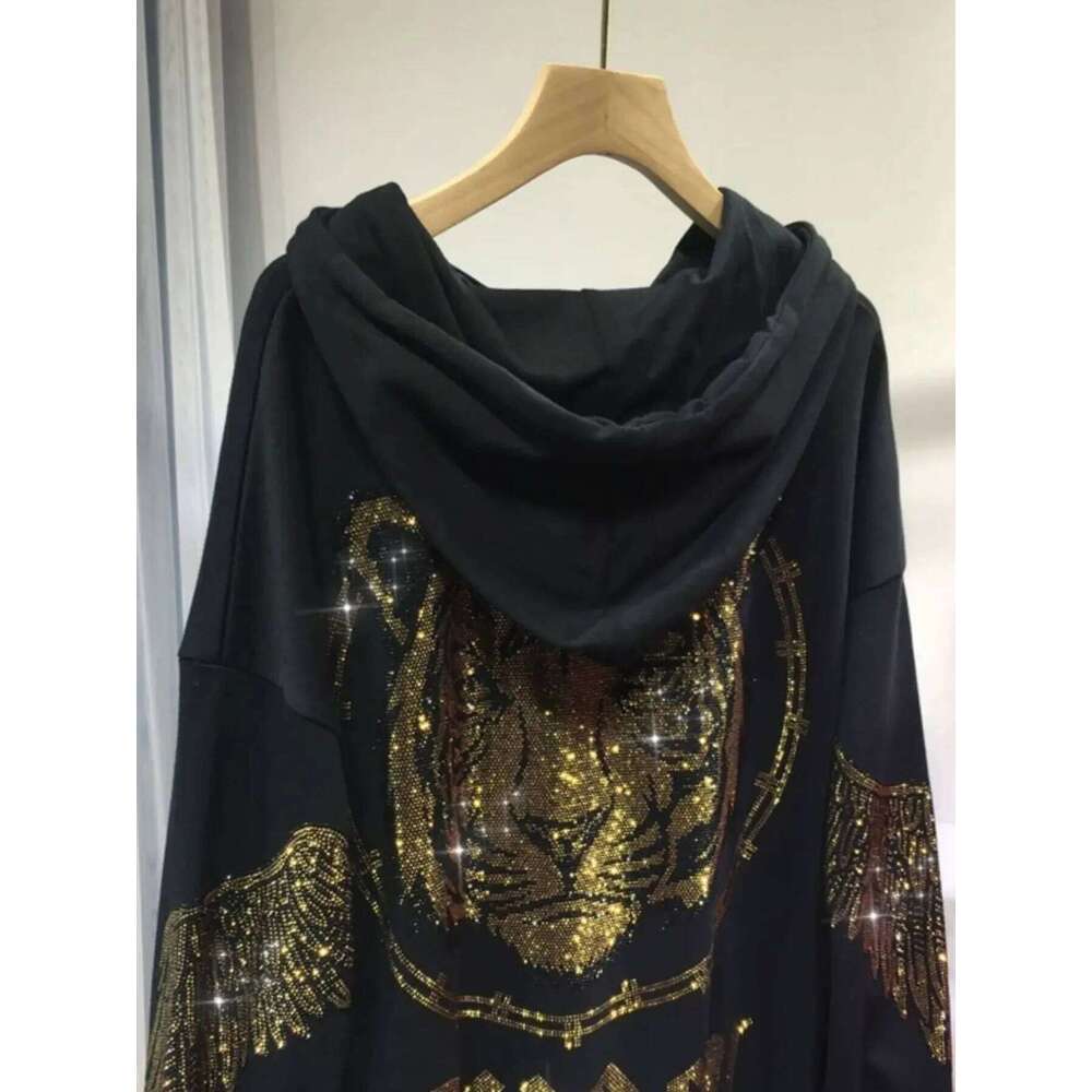 Plus Size Zip-Up Hoodie Tiger Rhinestones Graphic Top Jacket With Pocket for Women Oversized Hooded Sweatshirt Sparkling