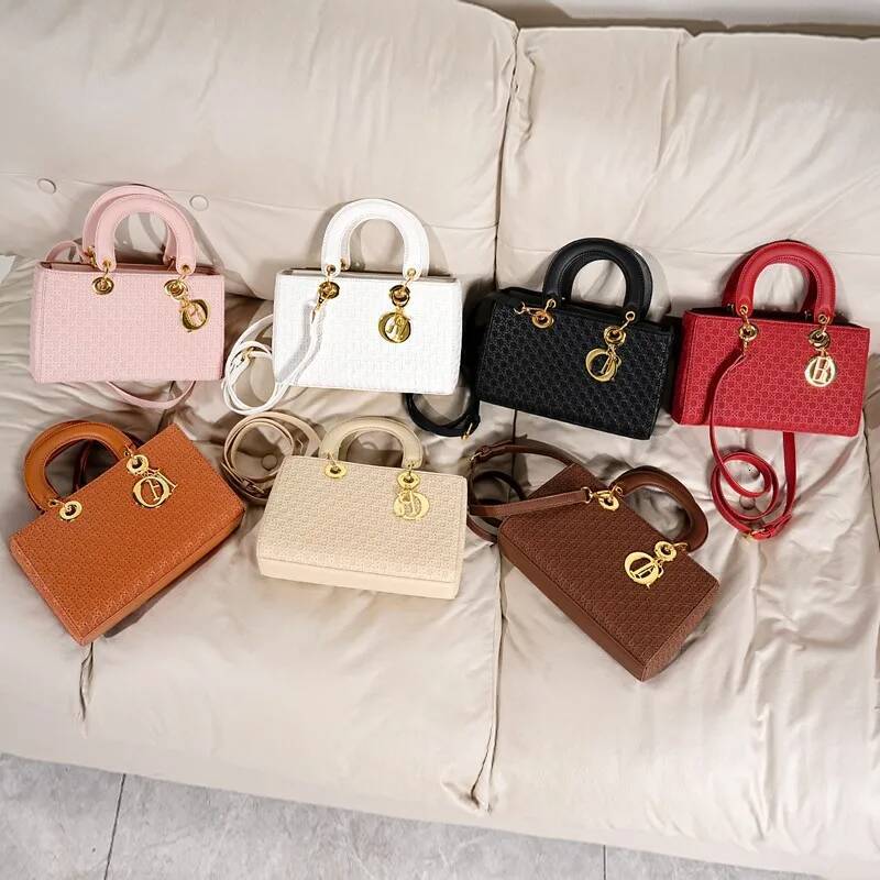 Original Vintage Messenger Bag Crossbody Purse Textured Leather Satchel Women's Minimalist Commuter Tote Solid Color Design