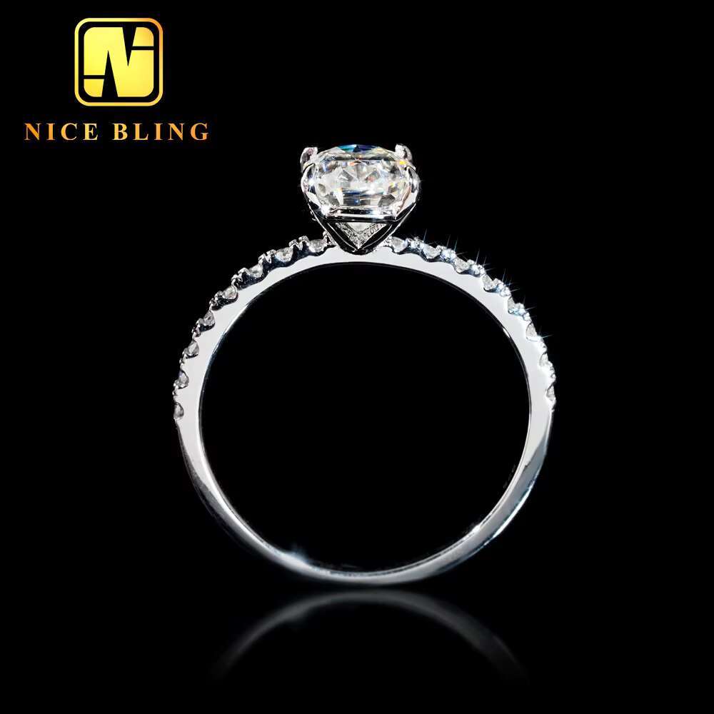 Classic Fashion Jewelry 925 Sterling Silver Moissanite Oval Cut Wedding Rings Lab Diamonds Jewelry