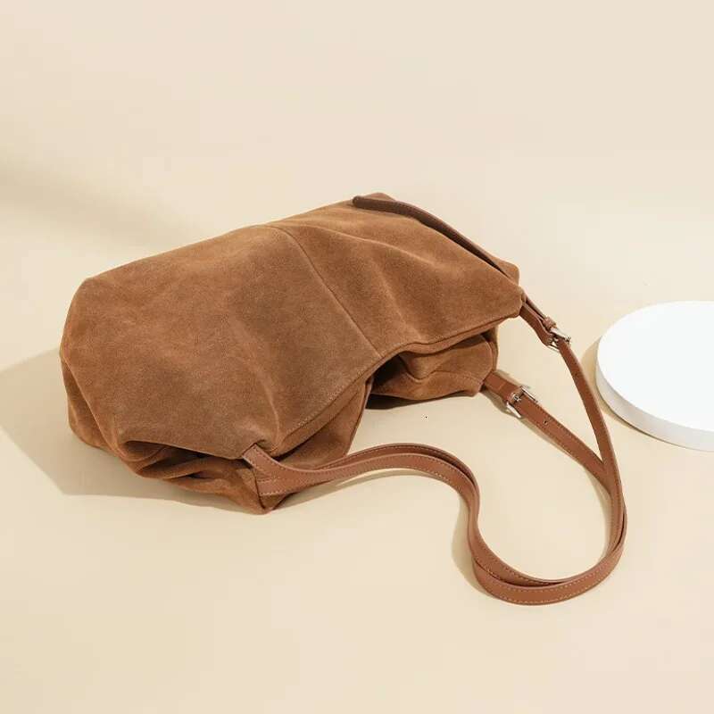 Designer Pillow Women New High Quality Suede Large Capacity Shoulder Exquisite Elegant Minimalist Tote Bag