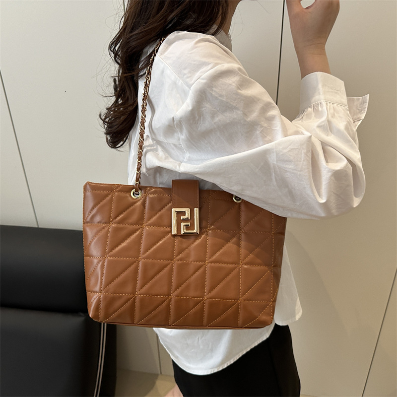 designer 2025 Trendy Casual Simple Large Capacity Bag Summer New Fashion Stylish Women's Shoulder Tote Bag