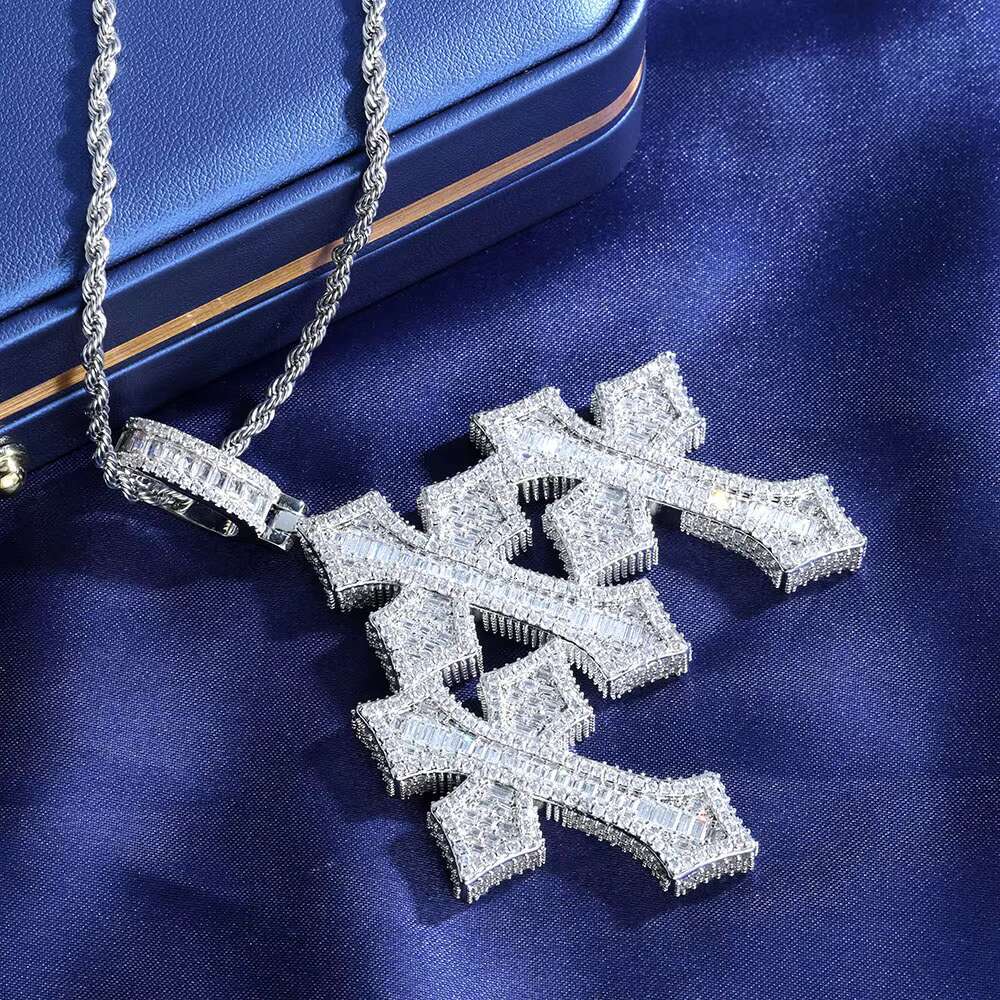 Fine Jewelry Pass Diamond Tester Large Hip Hop Pendant for Men Women Iced Out Baguette Three Cross Pendant