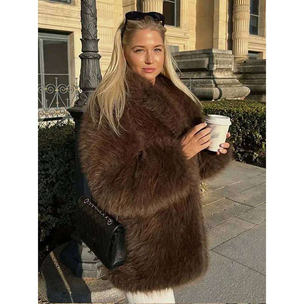 Coats Designer Women Brown Faux Fur Women Fluffy Jacket Lapel Long Sleeve Female Coat 2025 New Spring Natural Warm Soft Oversized Loose Lady Outwears 