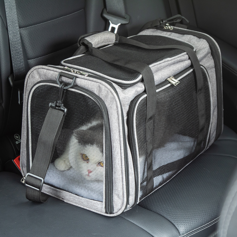 pet bag collapsible portable for dog cat go out traveling Carrier oblique slung ventilate mesh shelter two uses zipper Pet carrier bag Breathable pet 