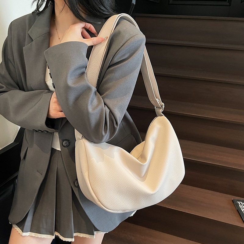 designer Soft Leather Vintage Large Capacity Bag for Women 2025 New Early Autumn Versatile Commuter Crossbody Bag Internet Celebrity Single Shoulder D