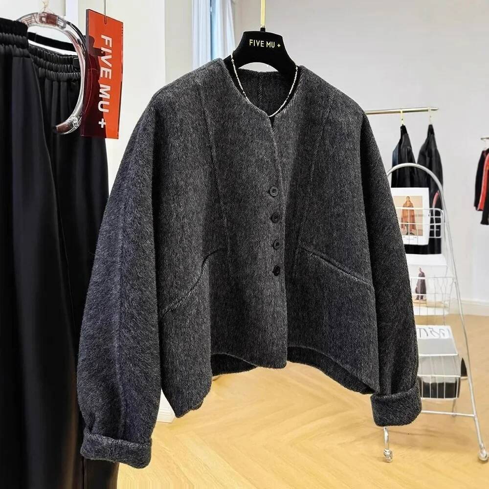 High-End Round Neck Woolen Jacket For Women Fashionable Petite Cropped Overcoat Korean Style Fall/Winter With Feeling Of Veet