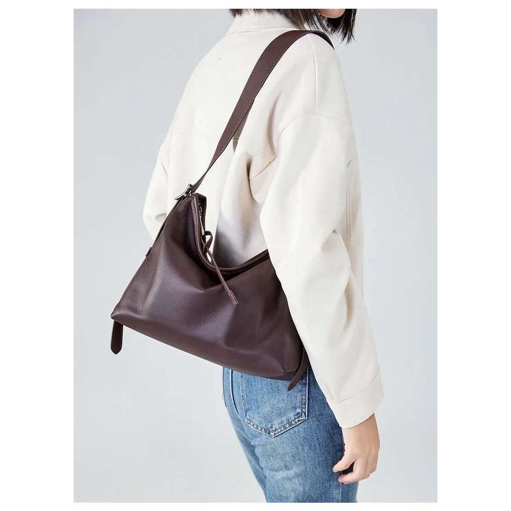 Designer Bags 2025 Women's Cow Genuine Leather Handbags Girls Casual Shoulder Bag Female Fashion Shopping Retro Large Designer Bags For Lady Luxu