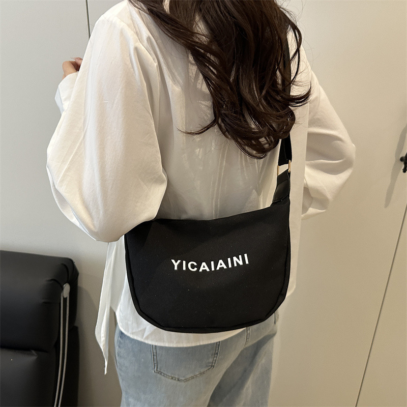 designer Unisex Small Crossbody Bag Stylish Ins 2025 New Niche Design Crossbody Bag Trendy Casual Pillow Bag