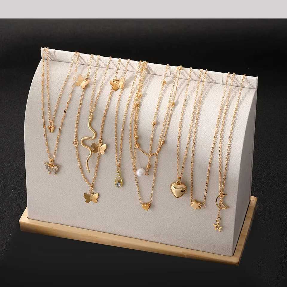 9 Pcs Multi-layered Gold Color Necklace Set for Women Fashion Zircon Pearl Heart Butterfly Star Moon Snake Pendant Necklaces Set XJ250604