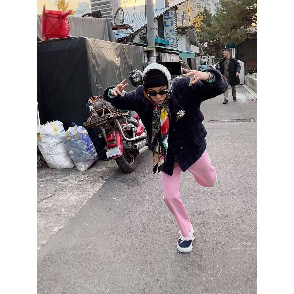 2025 New GD G-Dragon Graffiti Style Square PMO Letter Print Hip-Hop Silk Scarf Headscarf