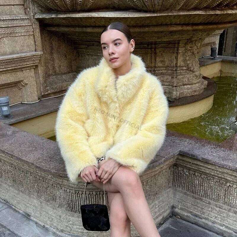 Neo Mint 2024 Winter Women Yellow Faux Jacket Chic Girls Fashion Streetwear Thicken Warm Stand Collar Fox Fur Coat Outerwear