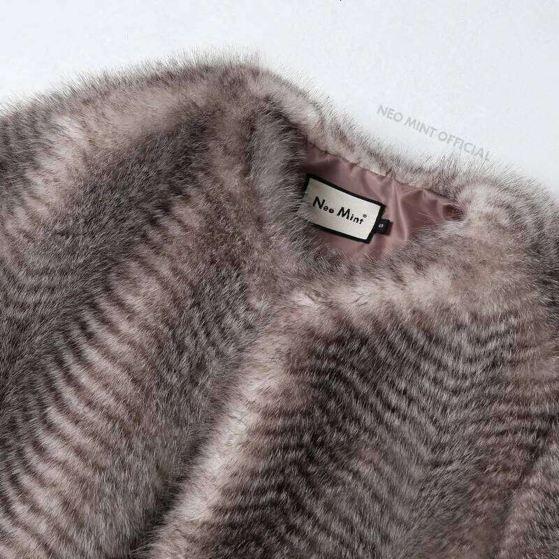Neo Mint Brand Furry Cropped Faux Coat Women Winter 2024 Iconic Street Fashion Week Girls Fluffy Short Fur Jacket