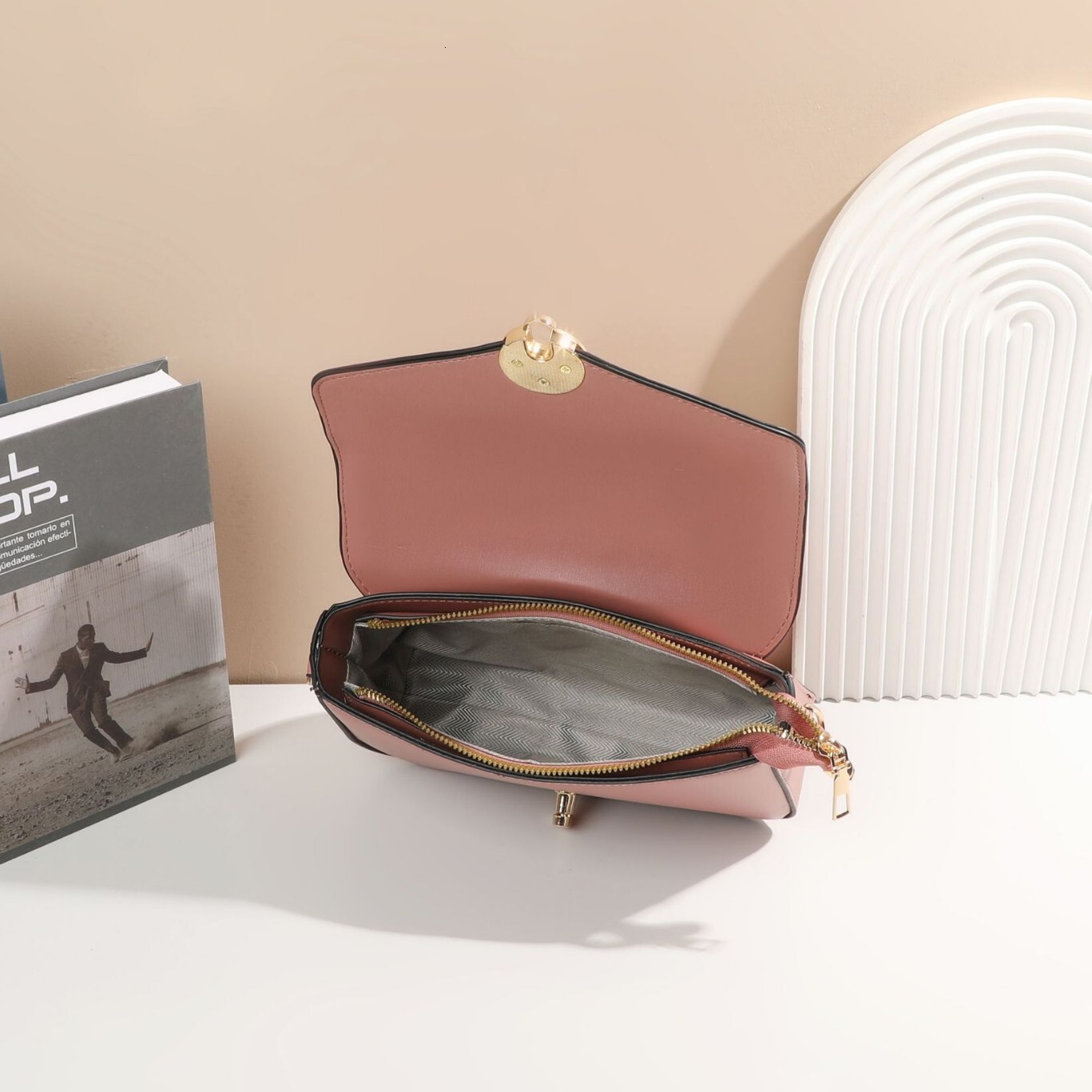 Top brand high-quality new free designer bag high-quality texture 2025 new shoulder bag fashionable multifunctional crossbody bag pleated new free des