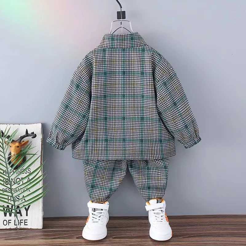 Boys Spring and Autumn Set 2024 New Childrens Fashionable and Fashionable Clothes Boys Checkered Coat and Pants Kids Outfits R250605