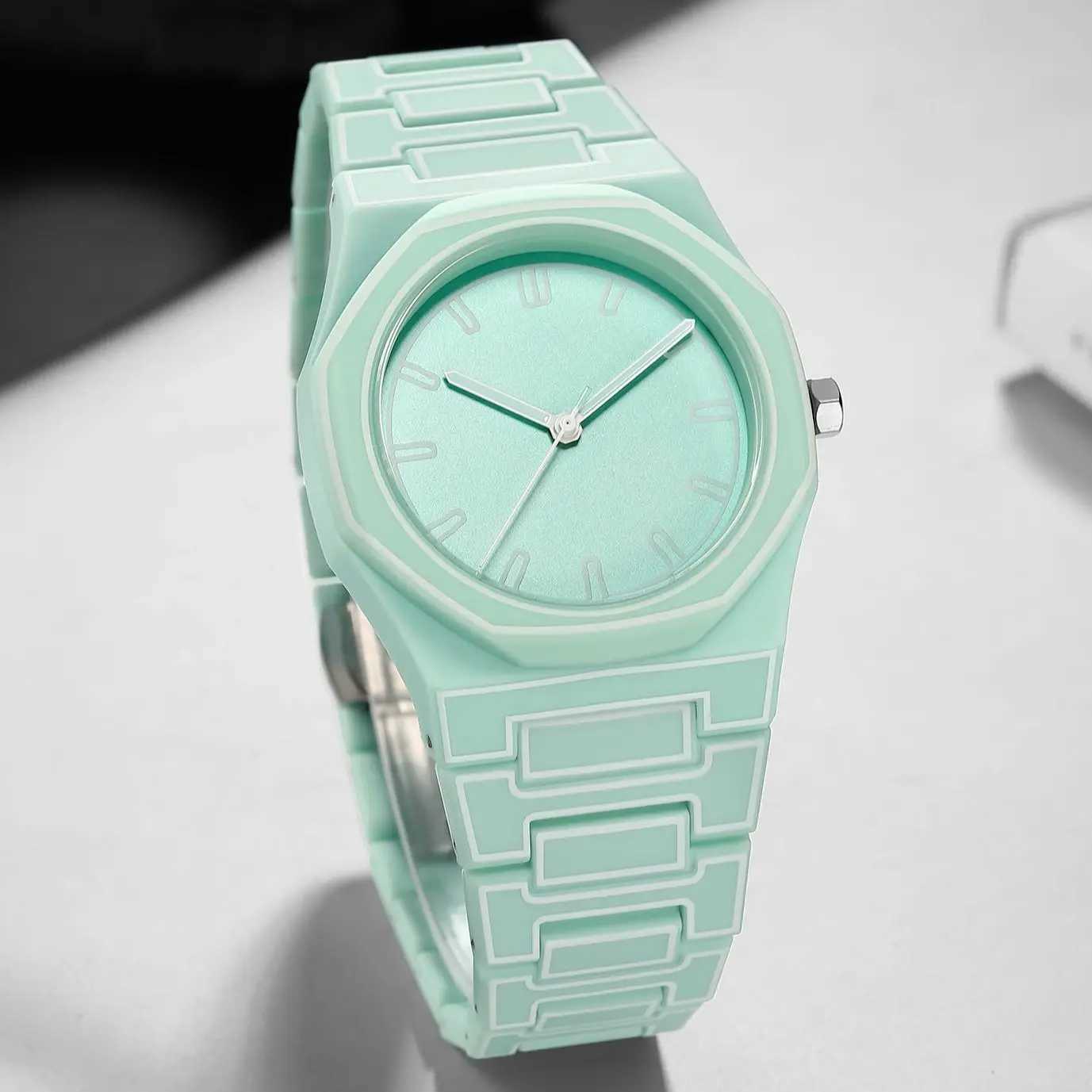 Modern Minimalist Sketching Creative Sports Leisure Watch Black Blue White Creative Design Waterproof Watch Y250605