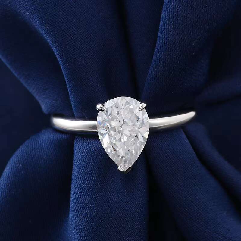 Pear Cut Moissanite Diamond Ring Platinum Material PT950 Ring Simple Style for Anniversary Gift