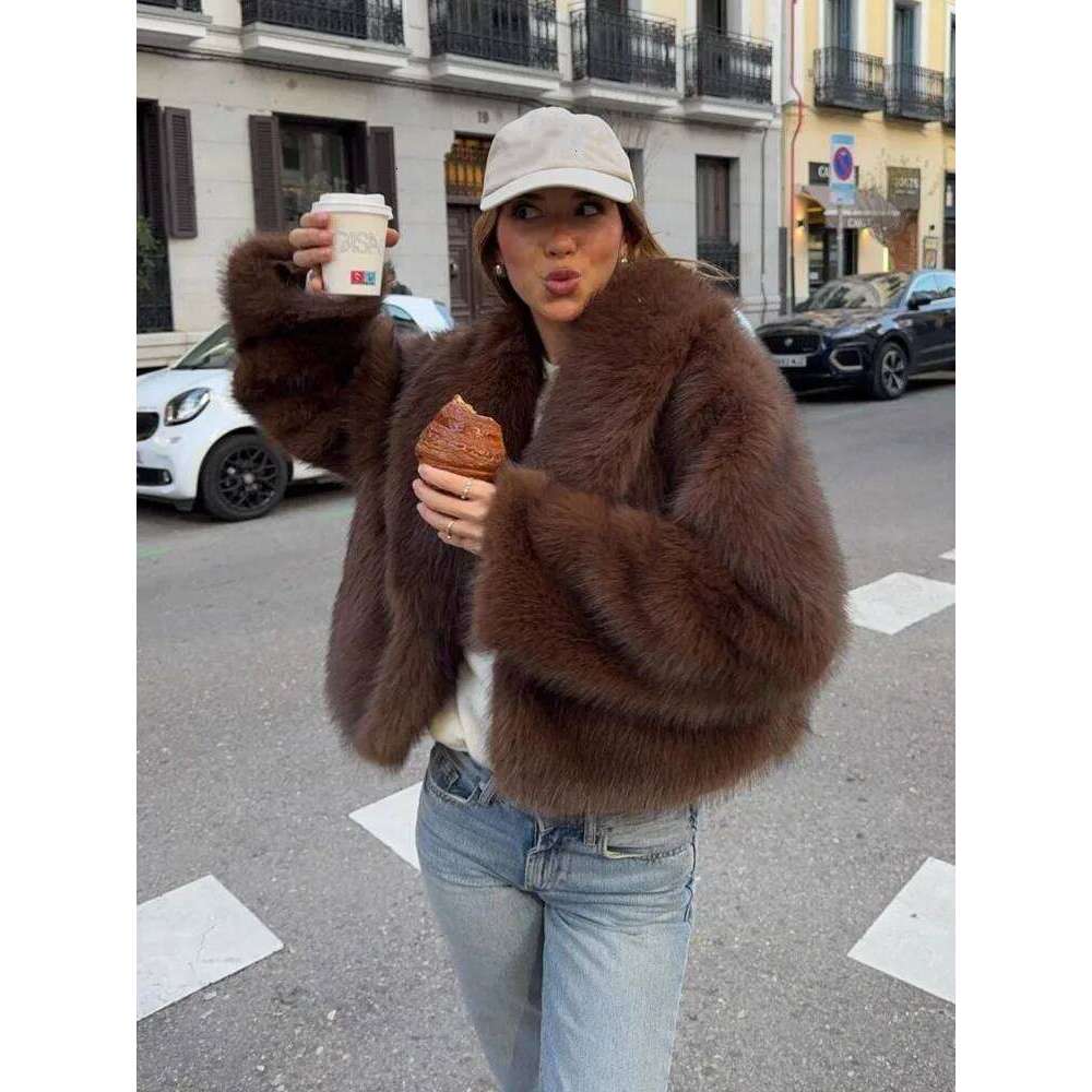 Heart Shaped Short Fur Coat Coffee Deep V Lapel Fashion Elegant Furry Overcoat Top Women's Warm Plush Outwear Streetwear