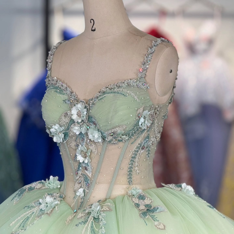 Light Green Shiny Off The Shoulder Ball Gown Quinceanera Dresses Appliques Lace Beading Crystal Tull Sweet 16 Dress vestidos 15 Anos