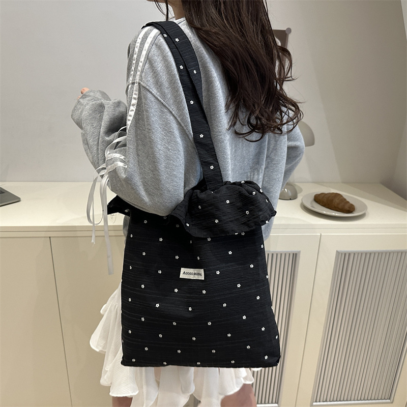 designer Niche Design Single Shoulder Bag Cute Women's Bag Spring New Fresh Sweet Fashion Large Capacity Class Tote Bag