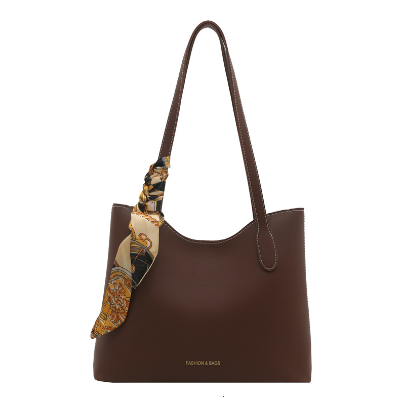 designer Summer New Fashionable Large Capacity Retro Casual 2025 Simple Women's Niche Textured Shoulder Tote Bag