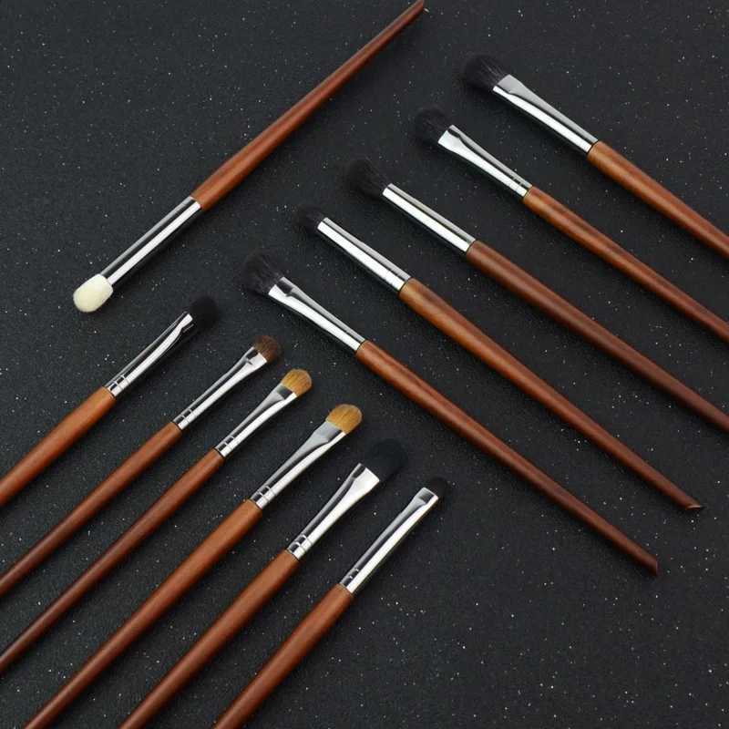 1pc Eye Makeup Brushes Eyeshadow Makeup Smudge Highlighter Crease Eyebrow Detail Smoky Eye Brush Goat Hair W250605