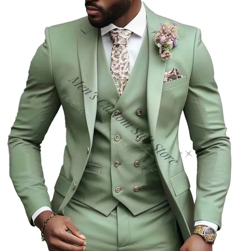 Fashionable Sage Green Mens 3Piece Suits Regular Fit Notched Lapel Wedding Tuxedo Blazer Vest Pants Groomsmen Party Wear 250605A