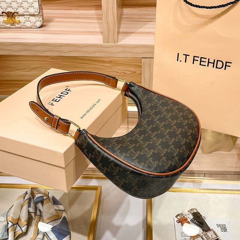 2025 New Trend Spring Summer French Genuine Leather Niche Single Shoulder Half Moon Bag for Women