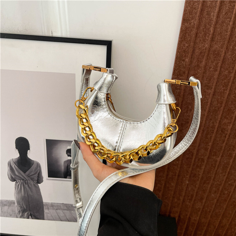 Free Shipping Designer Bag Premium Niche Mini Headphones Dumpling For Women 2025 New Simple Fashionable And Versatile Chain Shoulder Crossbody Bag