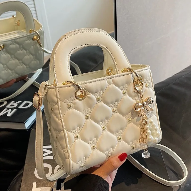 2025 New Designer Bag Free Shipping Women's Fashion Commuting Diamond Lattice Lady Bag Shoulder Bag Crossbody bag