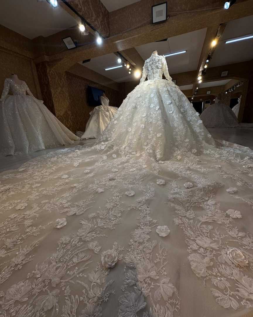 Luxury Ball Gown Wedding Dress 3D Flowers Princess Women Long Sleeve Bride Robe Puffy Bridal Gowns Customized