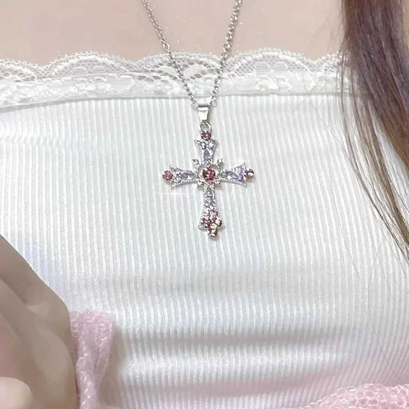 Crystal Cross Pendant Necklace for Women Girls Shiny Sweet Chain Punk Party Fashion Pendant Fashion Y2K Jewelry Accessories XJ250604